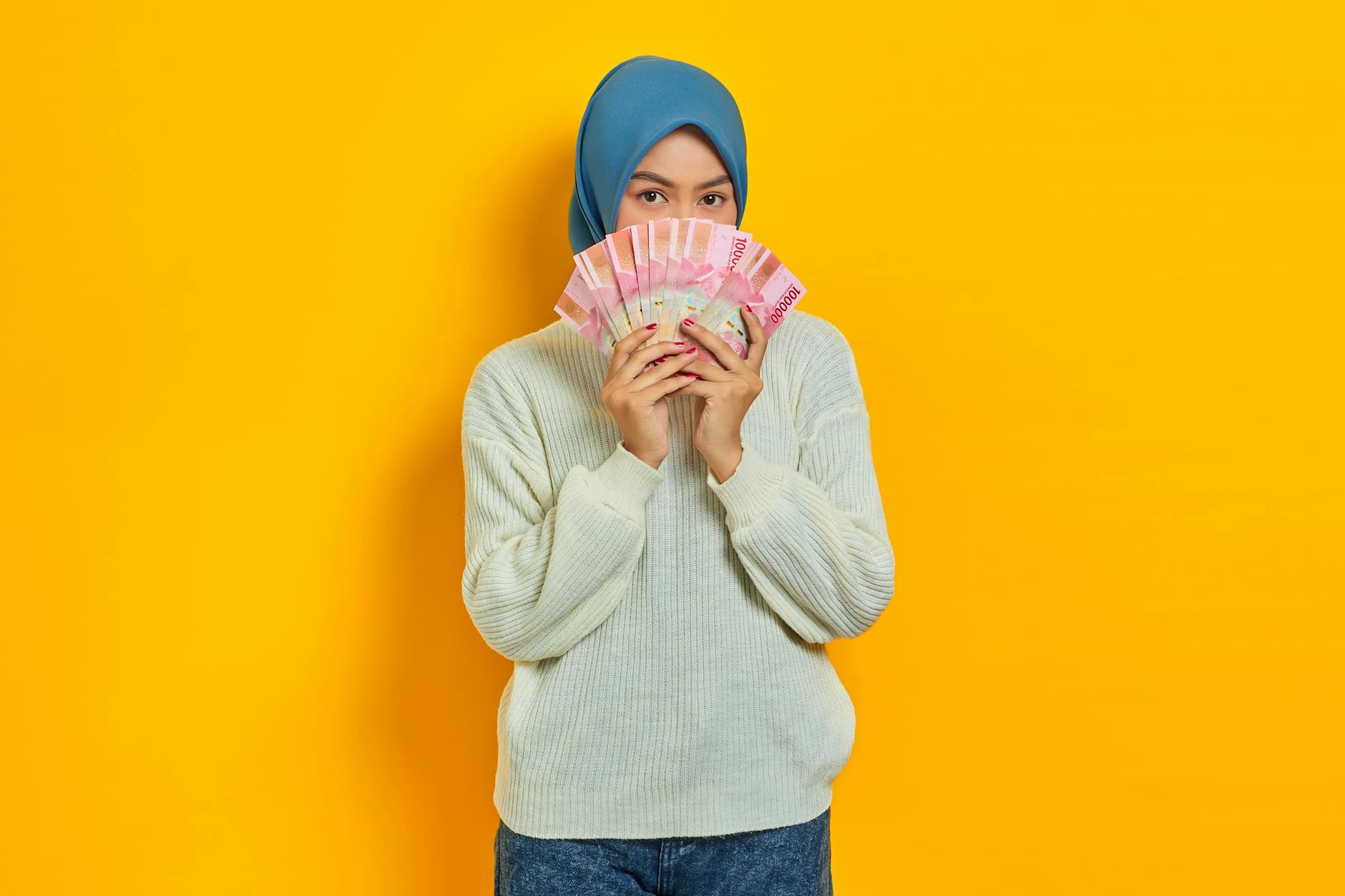 Nilai tukar mata uang rupiah terhadap dolar AS hari ini.