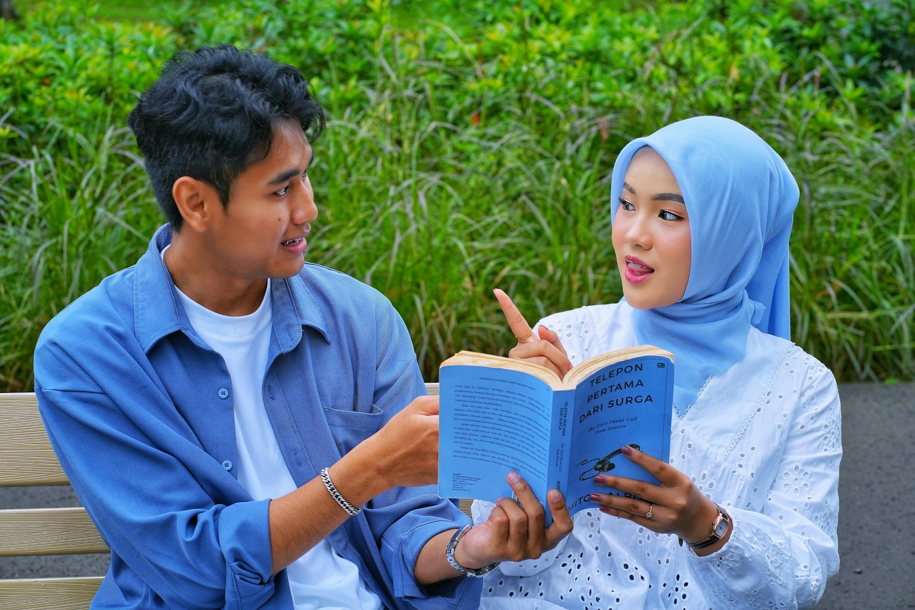 Penerbitan buku fiksi dan nonfiksi berkualitas tinggi untuk berbagai genre.
